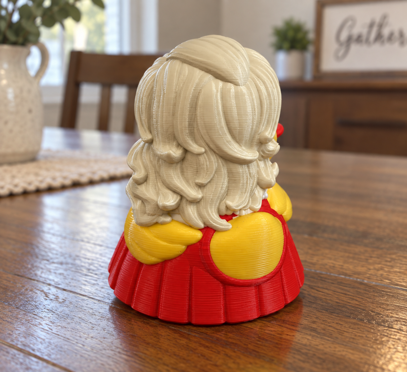 MunnyGrubbers - Diva Duck Figurine Collectible Plastic Statue 4 Inches Tall