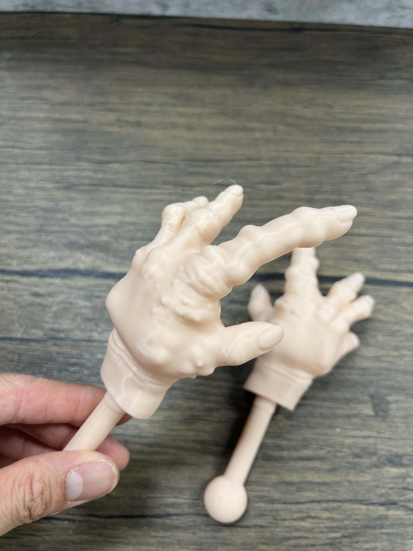 1 Pair Tiny Hands with Sticks - Mini Little Hand Stick Puppet - Halloween Costume - Strong Hand Prop - Scary Movies - Novelty Gift - TikTok Famous