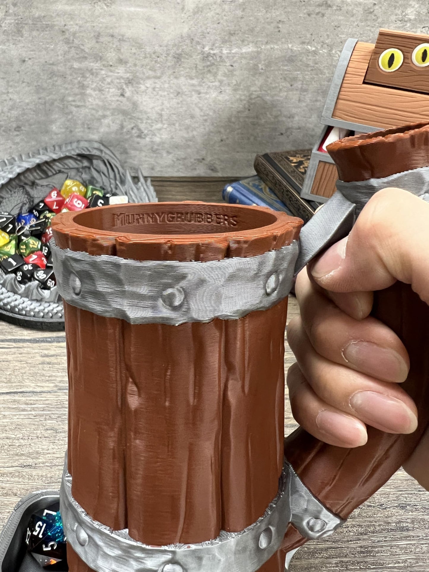 Tavern Mug Dice Tower - No Paint Odorless Insulated Cup Can Dice Tower - (Random 7PCS D20 Dice Set Included) - Dice Holder - Dungeons and Dragons - DND Gift