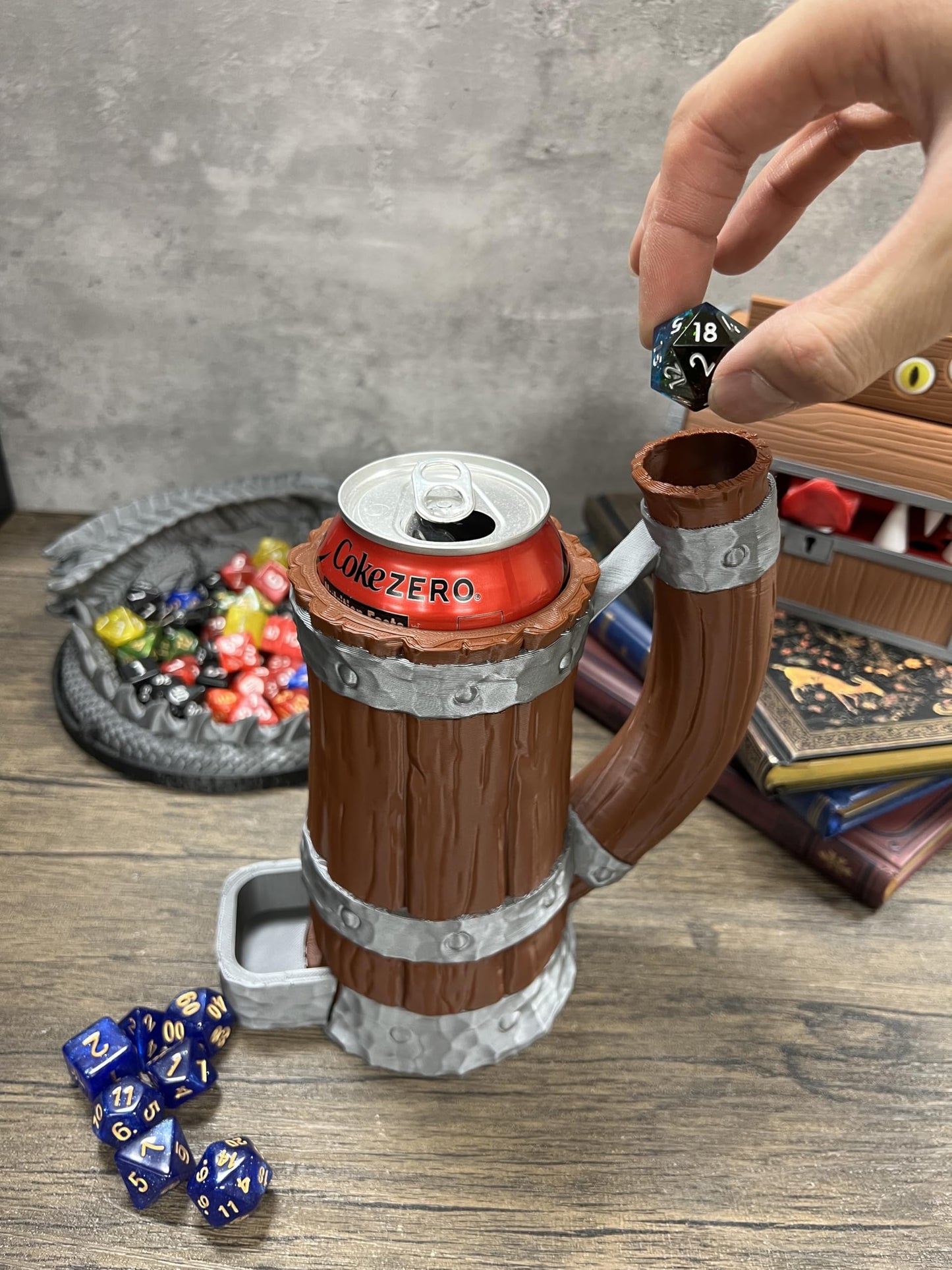 Tavern Mug Dice Tower - No Paint Odorless Insulated Cup Can Dice Tower - (Random 7PCS D20 Dice Set Included) - Dice Holder - Dungeons and Dragons - DND Gift