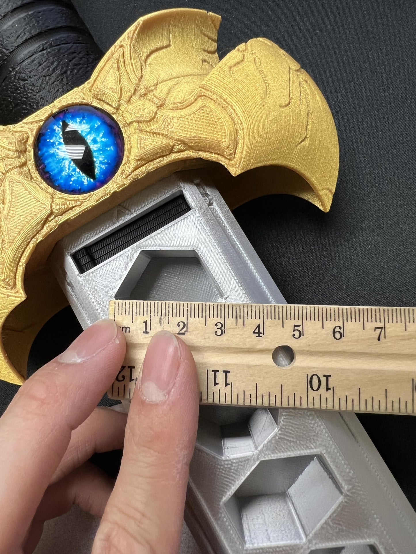 Talking Dragon Sword Dagger Dice Holder, Dice Tower - (Random 7pc D20 Dice Included) - Ask it a YES or NO question, Decision Making, DND, Dungeons and Dragons Gift