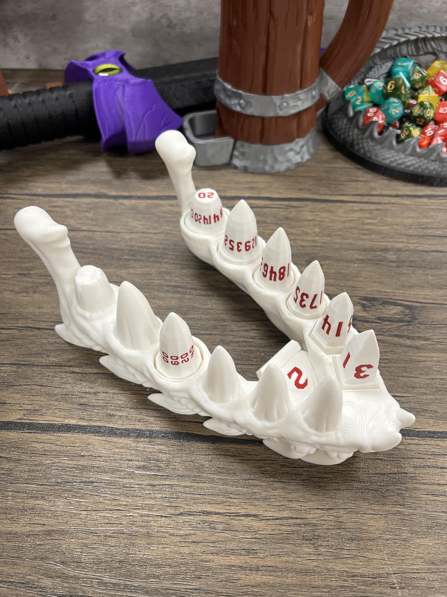 Dragon Fang Dice Set with Jaw Dice Holder - Dragon Teeth Dice - 8 Piece D20 Set with D2 - Tabletop Roleplaying Games - Dungeons and Dragons - DND - D&D